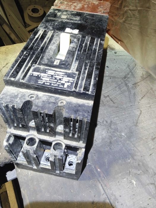 Автомат А3716 ФУЗ на 100 А тепловое реле 115А