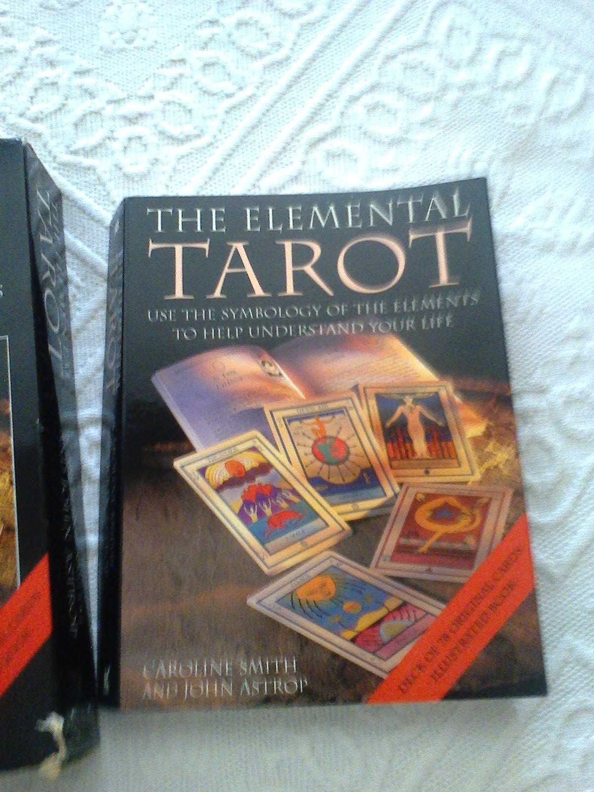 Tarot (livro , e baralhos cartas)