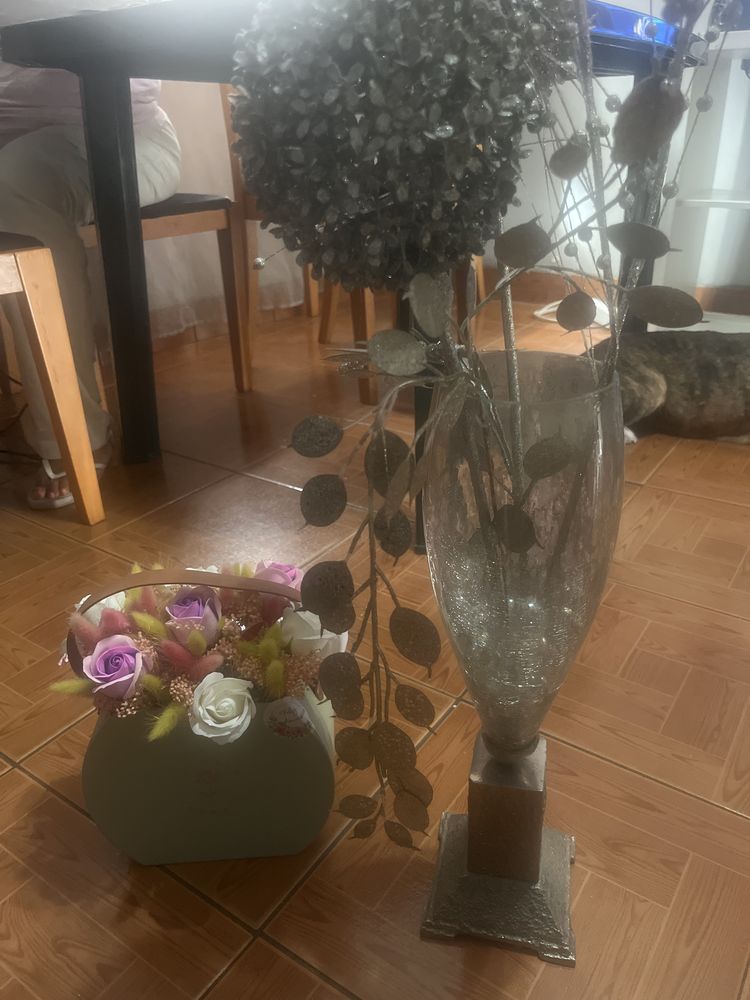 Decoraçao 1 jarra e 1 arranjo usados
