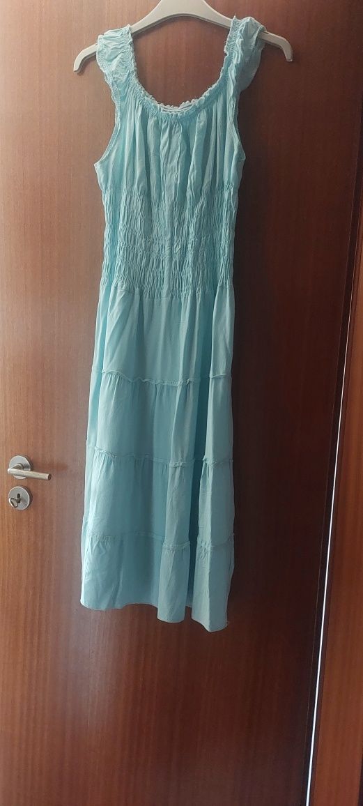 Vestido tamanho L azul bebe