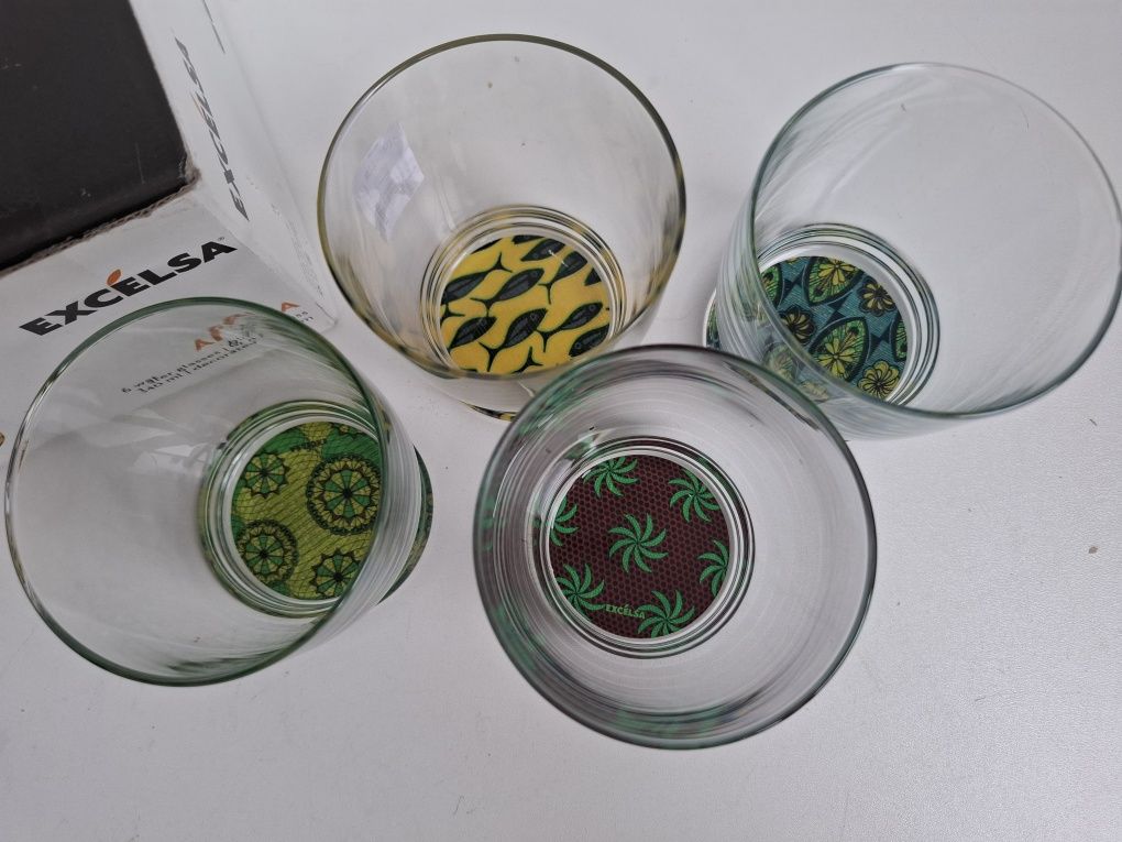 Excelsa Afrika zestaw 4 szklanek z ozdobnym dnem poj 340ml
