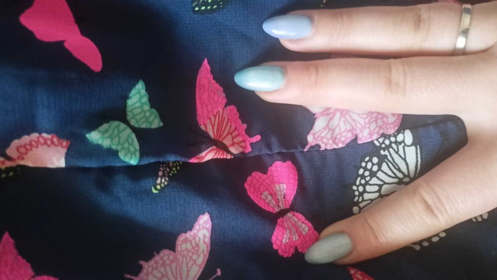 Сукня в метеликах, розмір М