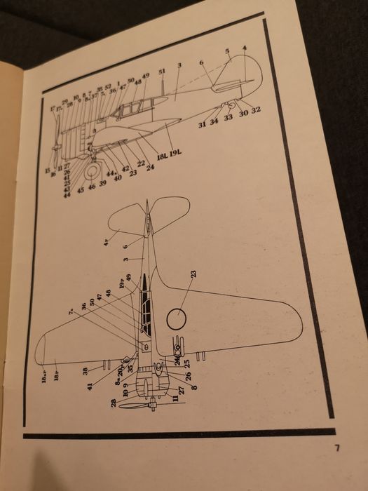 Model kartonowy 1:33. Curtiss 75 hawk