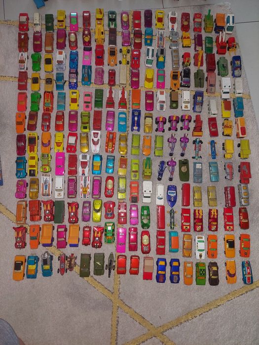 Zestaw 268 sztuk resorakow Matchbox retro vintage prl