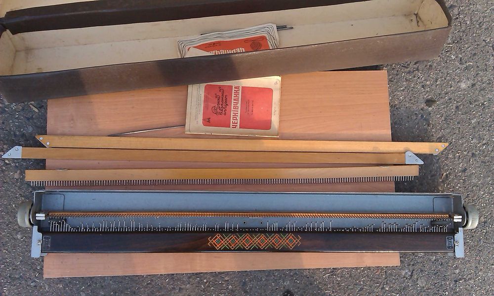 Вязальная машинка Чернивчанка