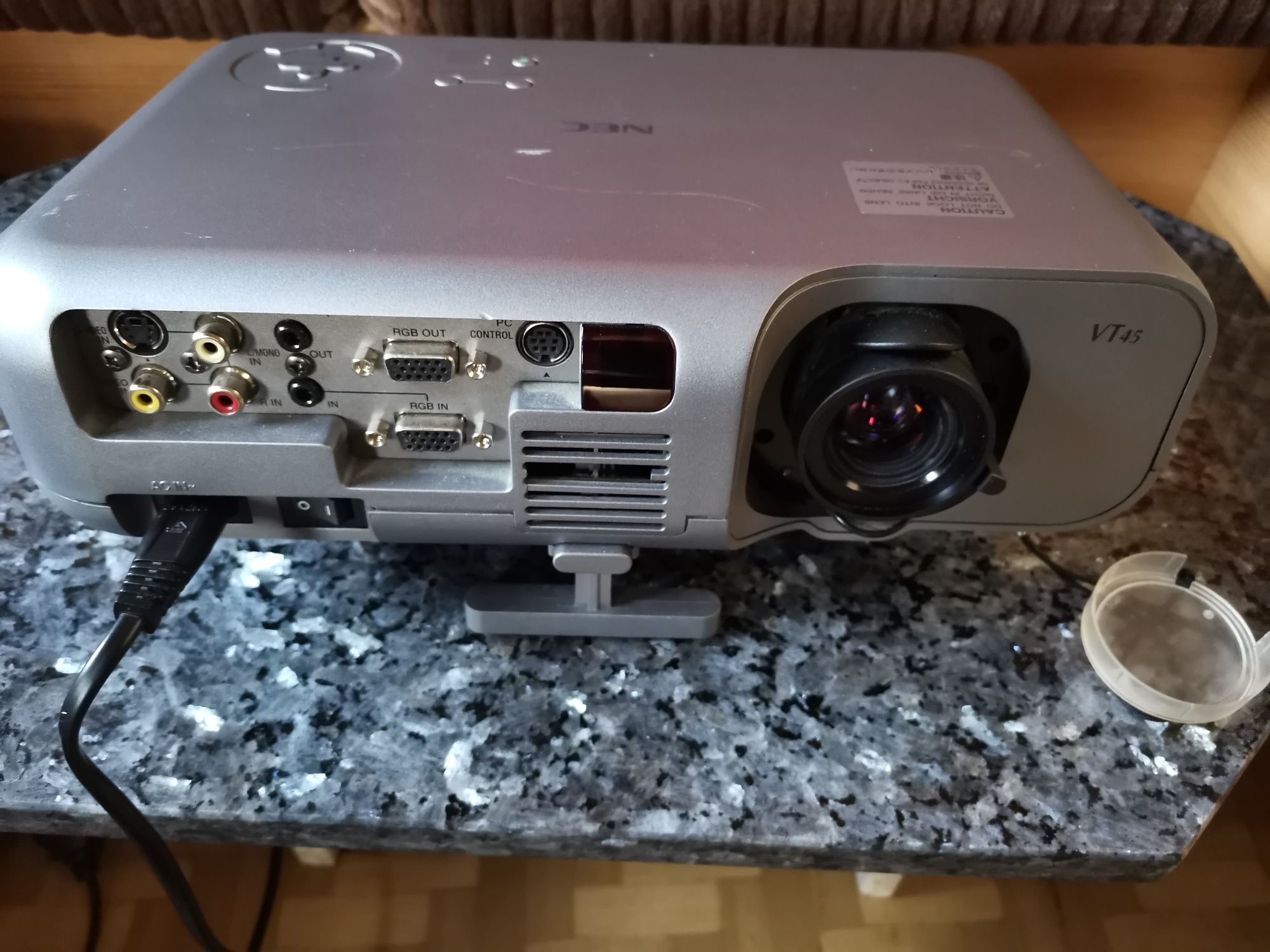 Projektor NEC VT45K