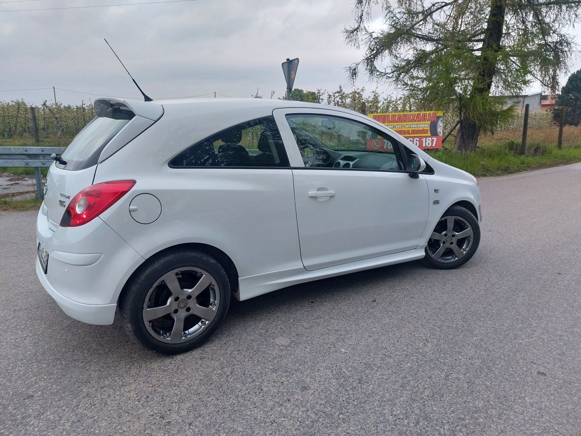 Opel Corsa OPC LINE 1.2 benzyna +LPG. Grzana kierownica i fotele