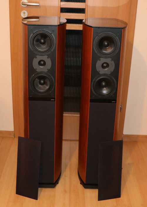 Jamo D590 - Podłogowe kolumny głośnikowe. W-wa.