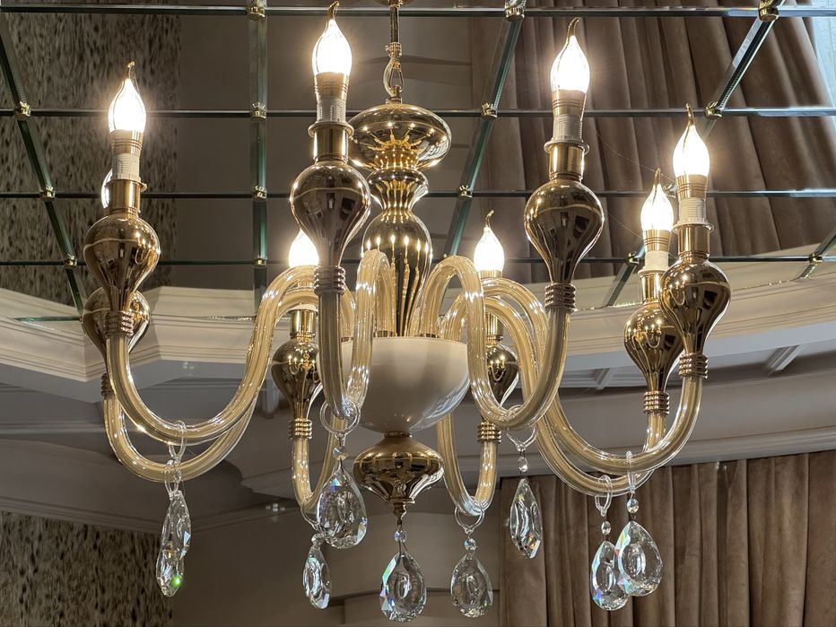 Люстра в класичному стилі