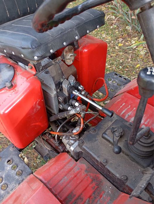 Трактор Прикарпатець