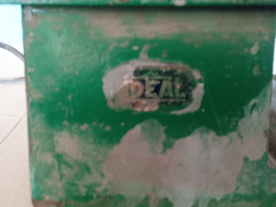 Гильотина и станок для зачистки сварного шва для ленточных пил