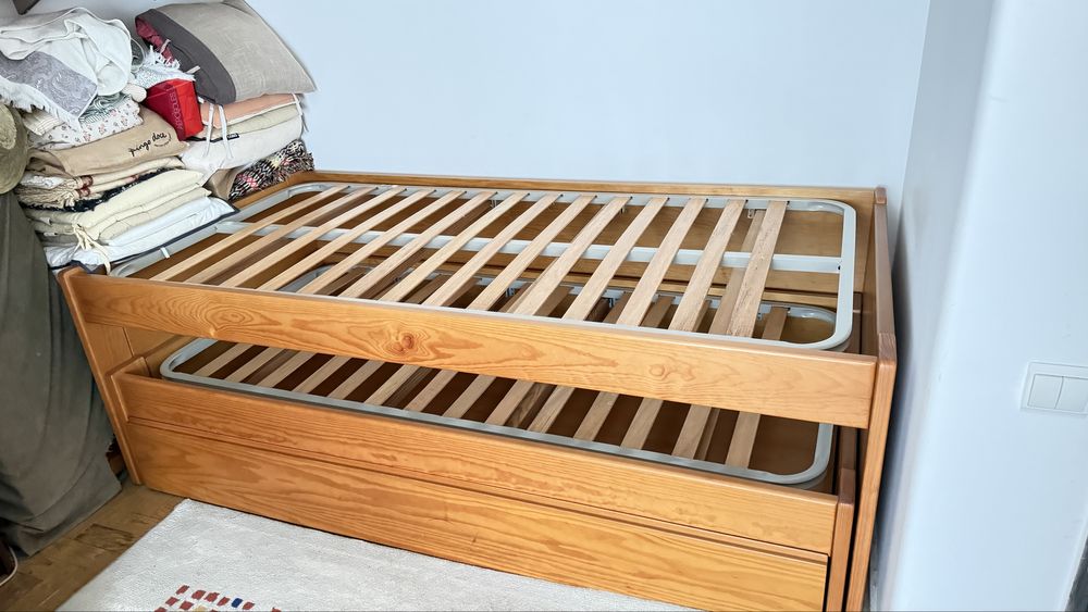 Cama Solteiro + Colchão (desmontada)