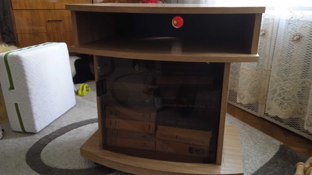 Тумба под телевизор
