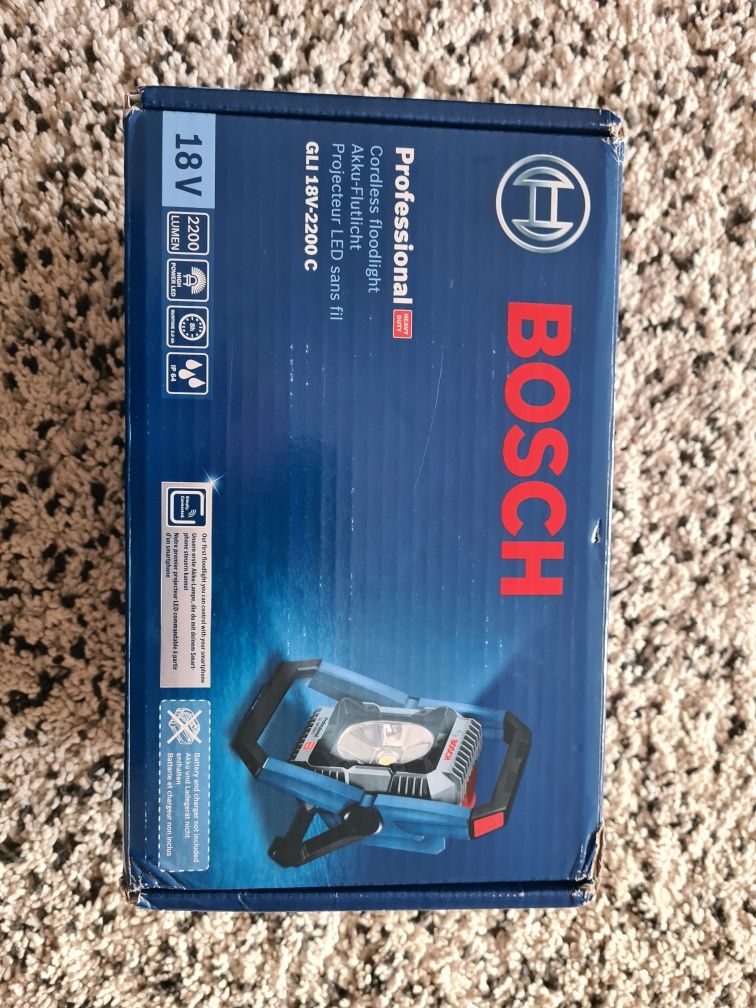 Акумуляторний фонарь лампа прожектор bosch gli18v-420 ліхтар свет led