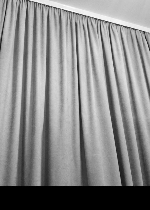 Штори мультивелюр нові 2шт.по  1.45м.×2.50м. висота.