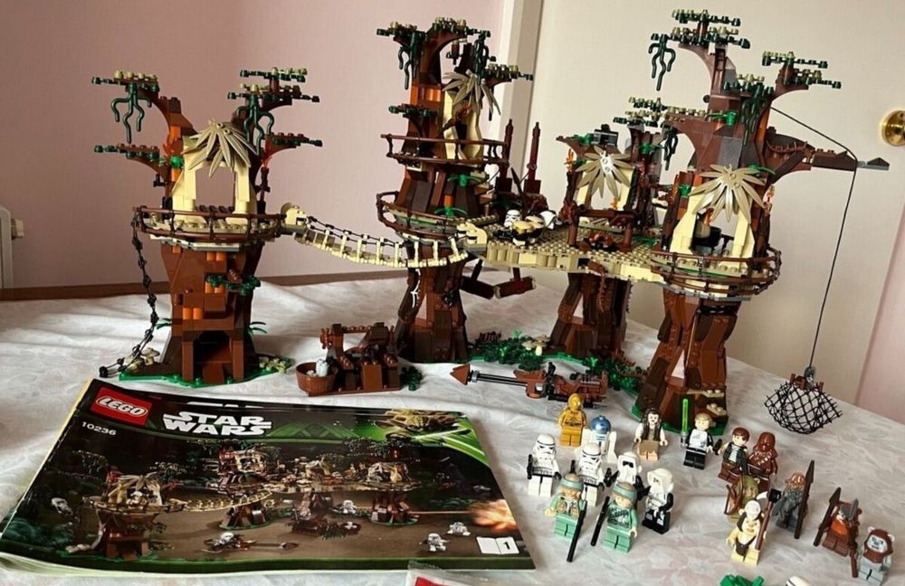 Lego Star Wars 10326 Evok Village