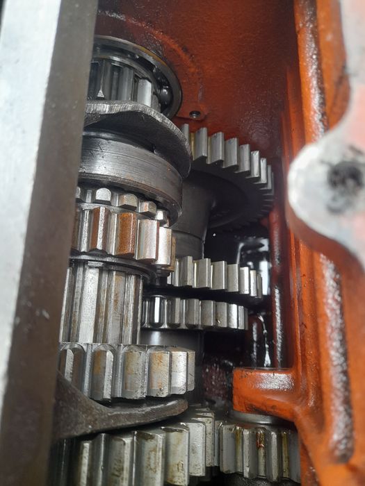 Skrzynia biegów most ursus do ursusa  c-4011 c-355 c-360