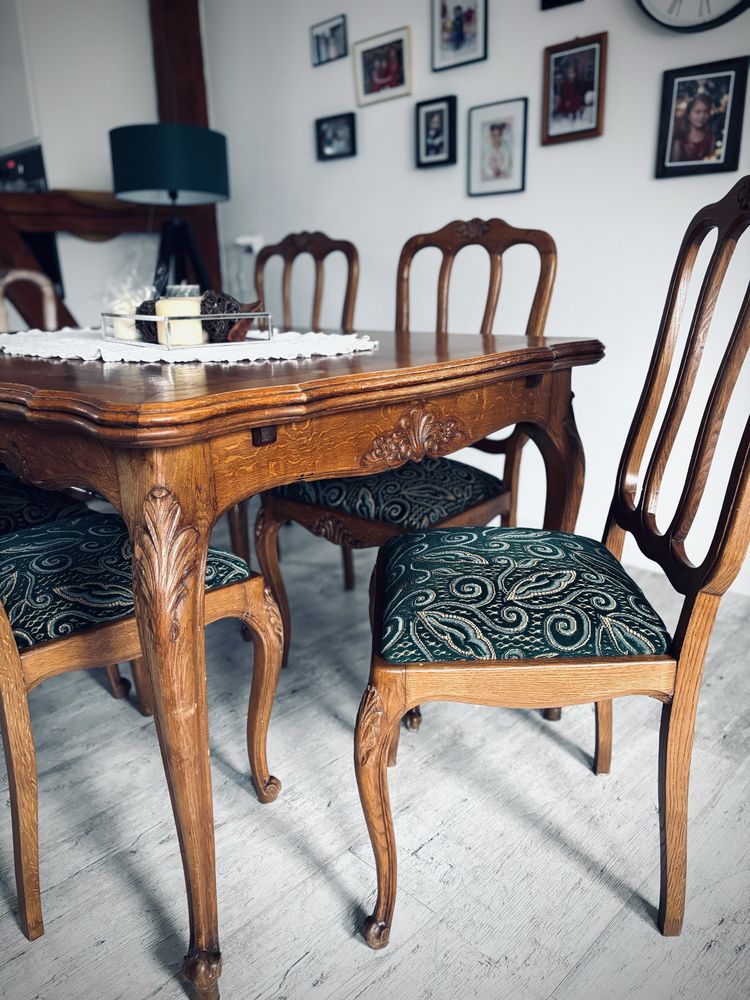 Piekny stół rozkladany ludwik z krzeslami
