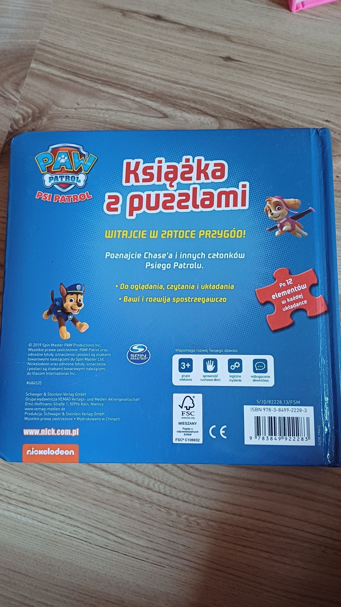 Książka psi patrol puzzle
