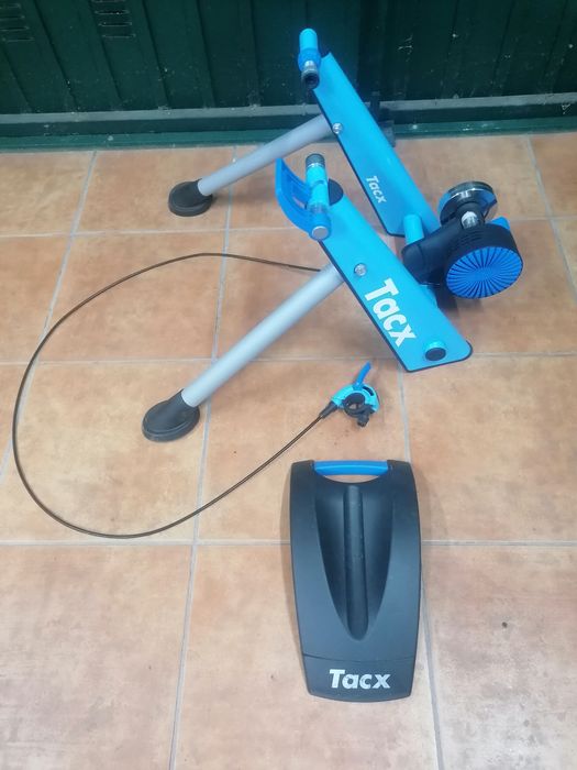 Vendo rolo Tacx bom estado