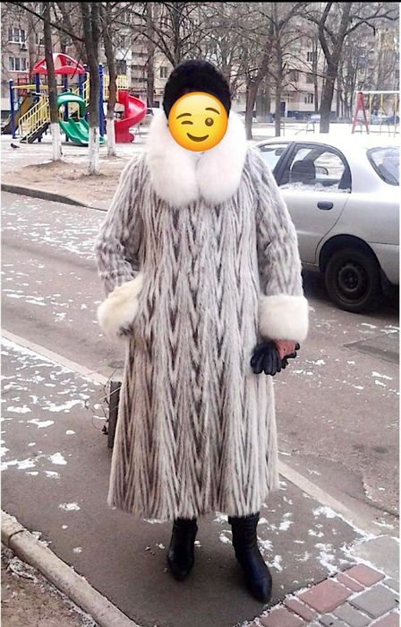 Продам шубу из нутрии, воротник и манжеты из песца