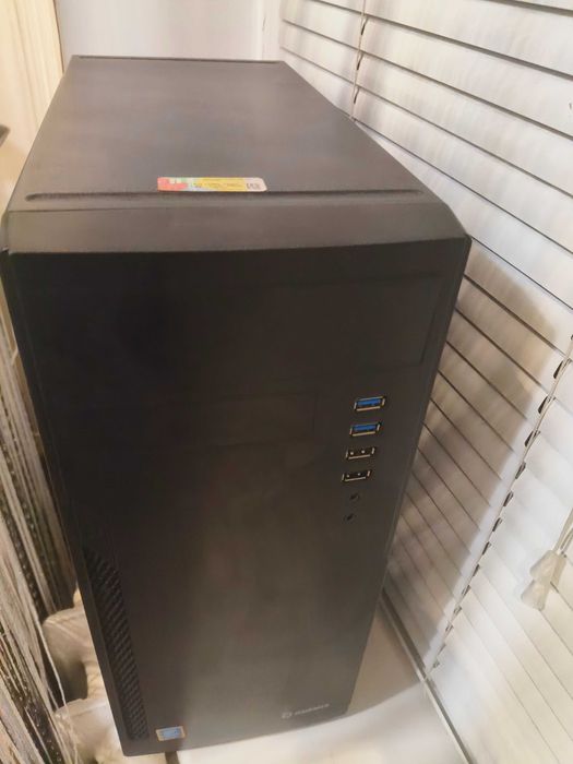 Продам игровой компьютер intel s1151 v2 i3 8100 rx 460 2 gb