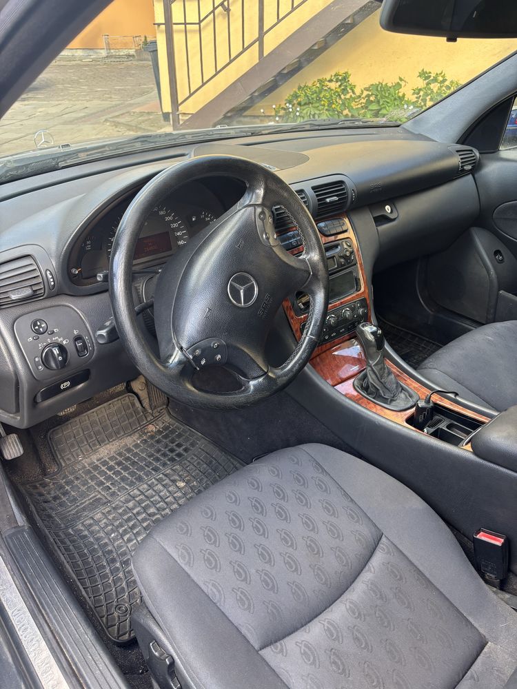 Mercedes 2.2 CDI kombi  !!OPIS!! HAK
