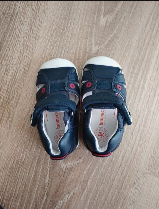 Sandálias TAM 18 biomecanics novas