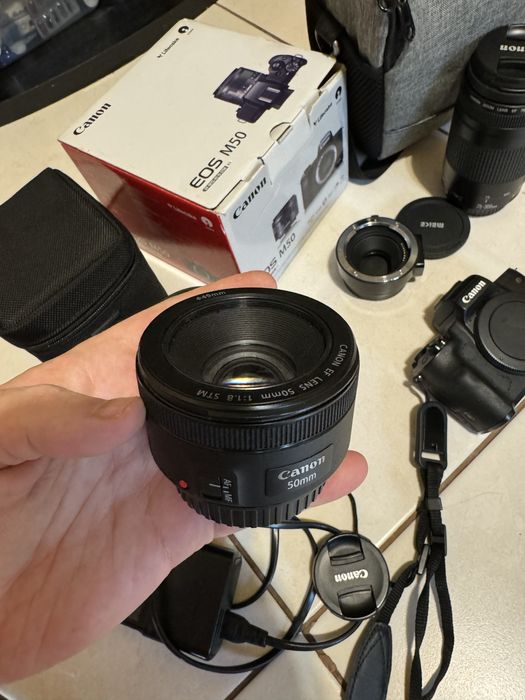 Canon m 50 + 3 обєктива sigma 10-20mm canon 50mm canon 75-300
