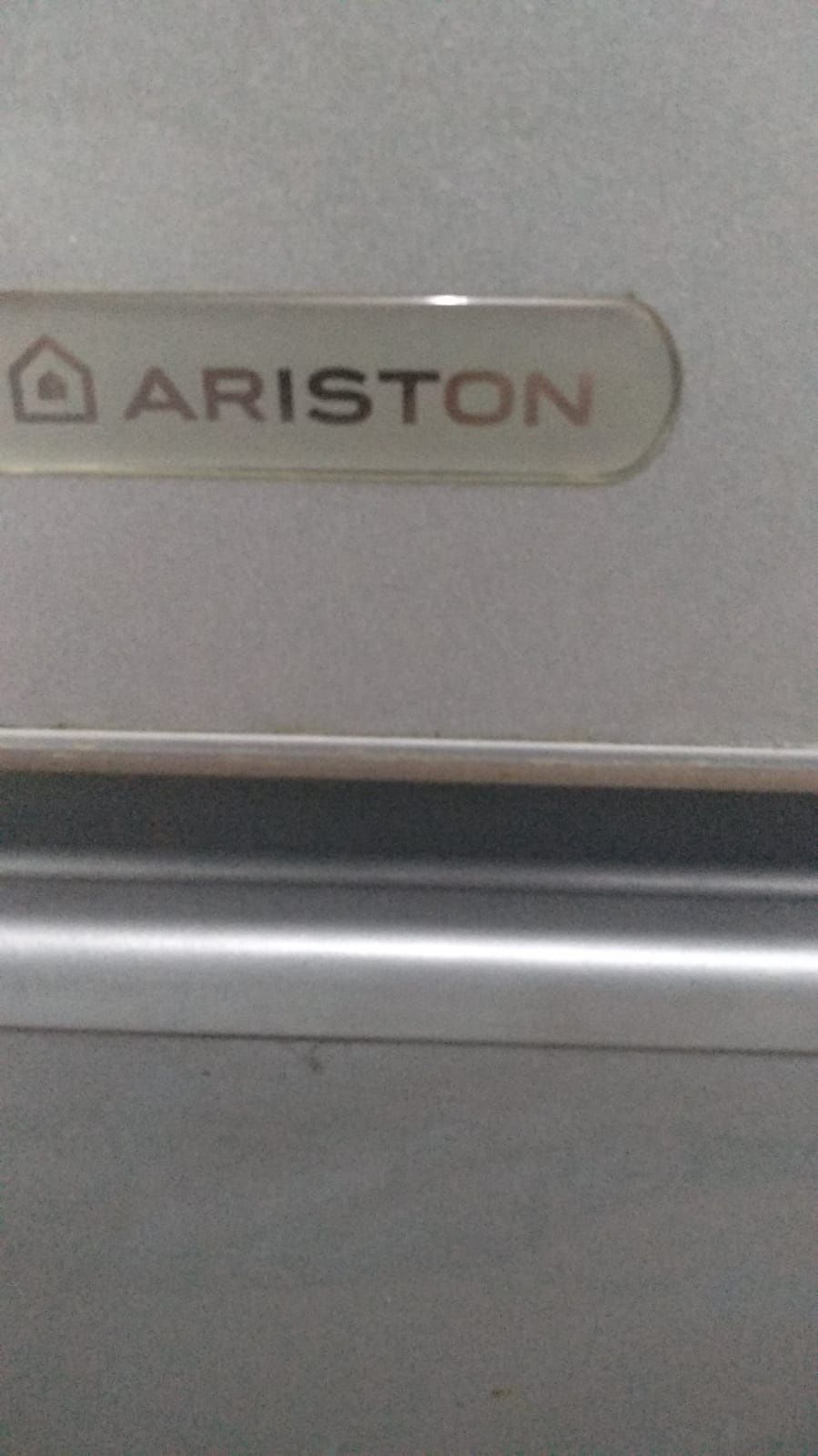 Холодильник ARISTON модель: mba2185