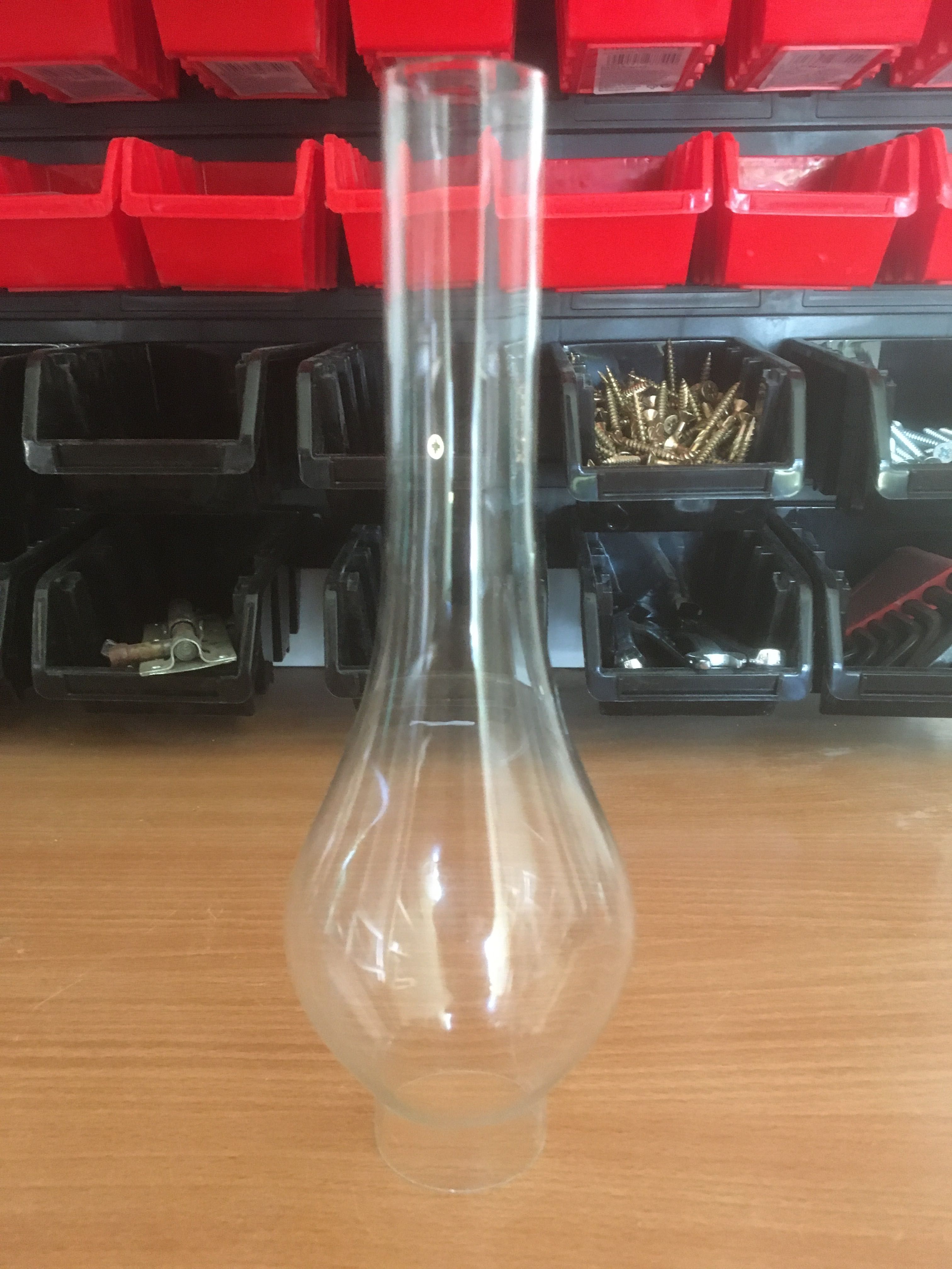 Klosz, kominek, cylinder lampy naftowej.