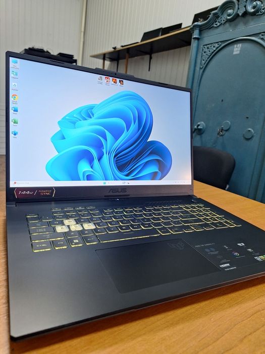 Asus TUF Gaming F17 FX707ZC-ES53 i5-12500H RTX 3050 4Gb 16/512