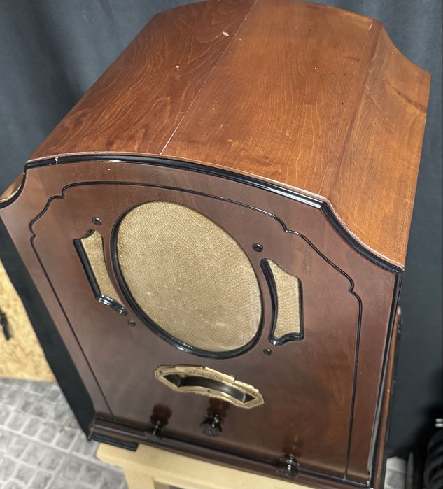 Radio Antigo a válvulas