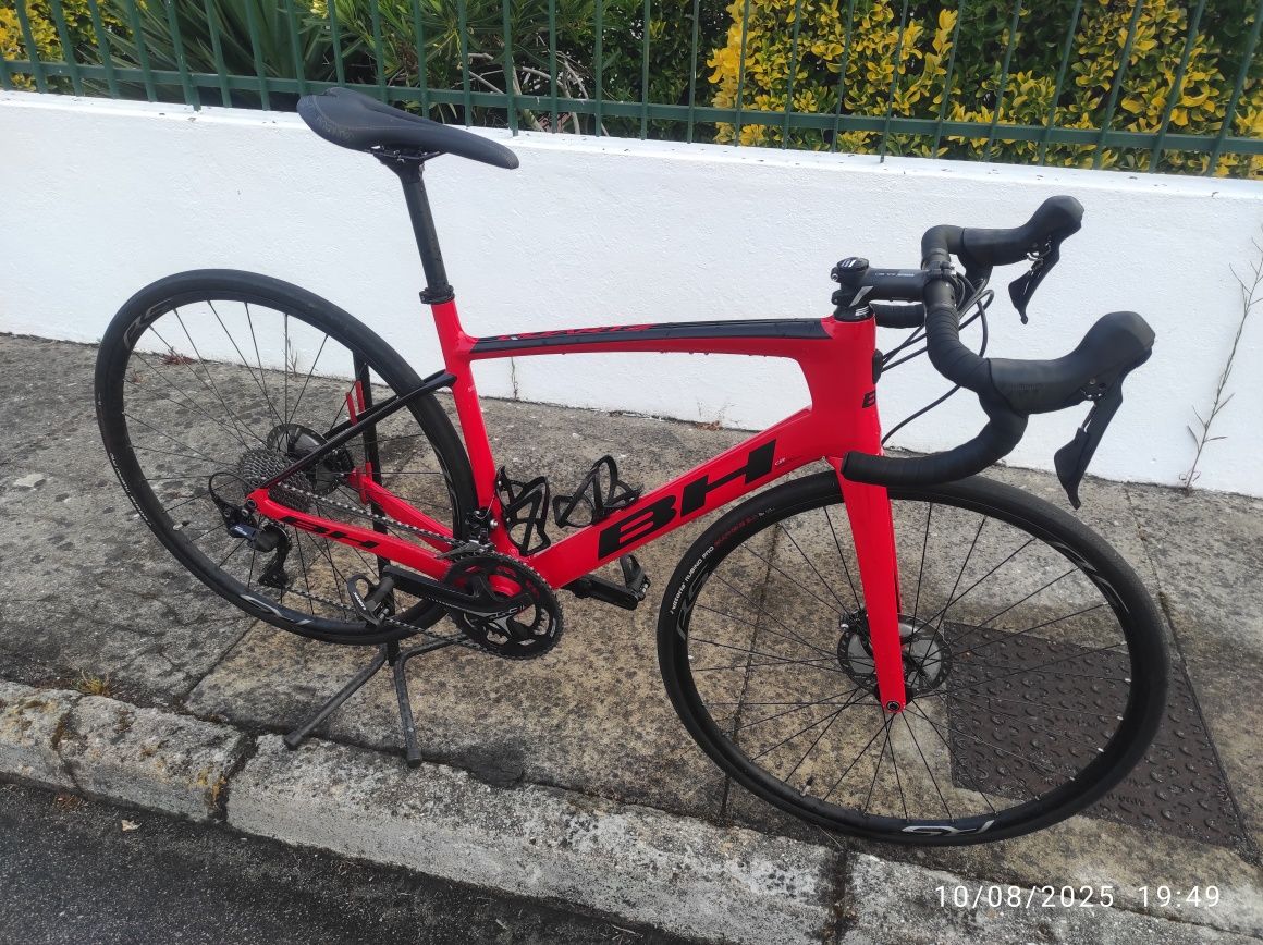 Bicicleta estrada BH Quartz 1.5 carbono