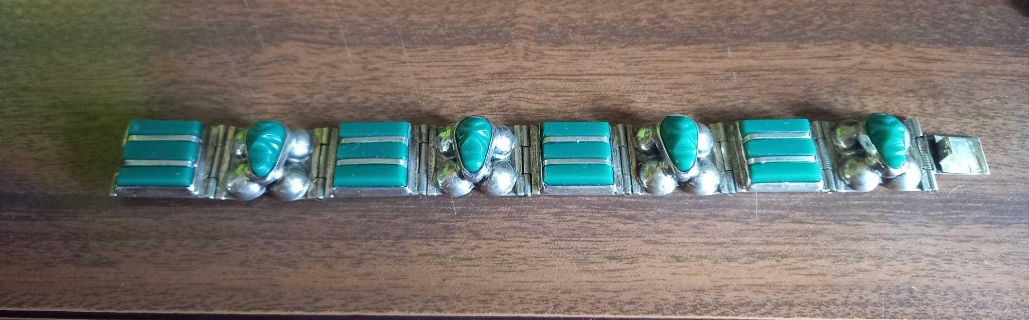 Pulseira rara em prata e pedras verdes, dos anos 50 - vintage