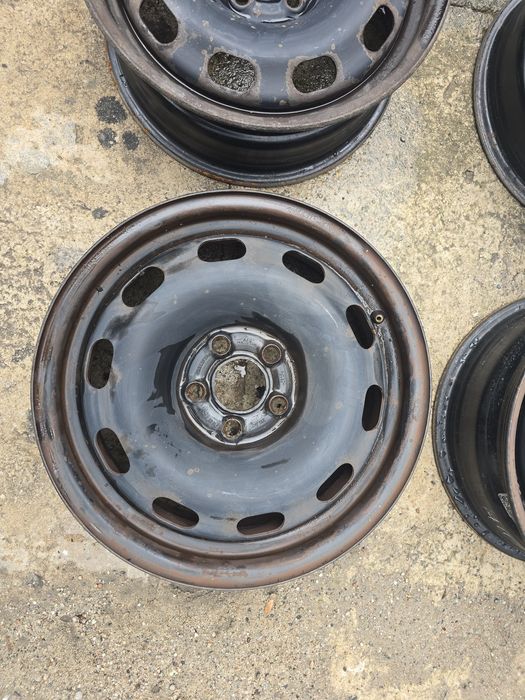 Felgi stalowe golf 4 5x112