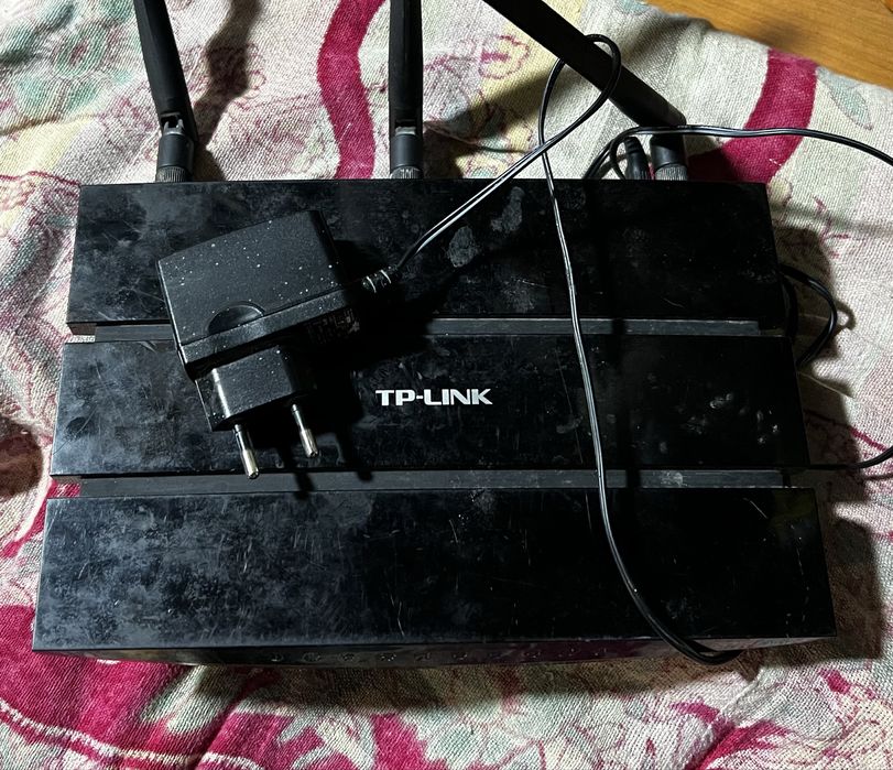 Беспроводной двухдиапазонный гигабитный маршрутизатор N750