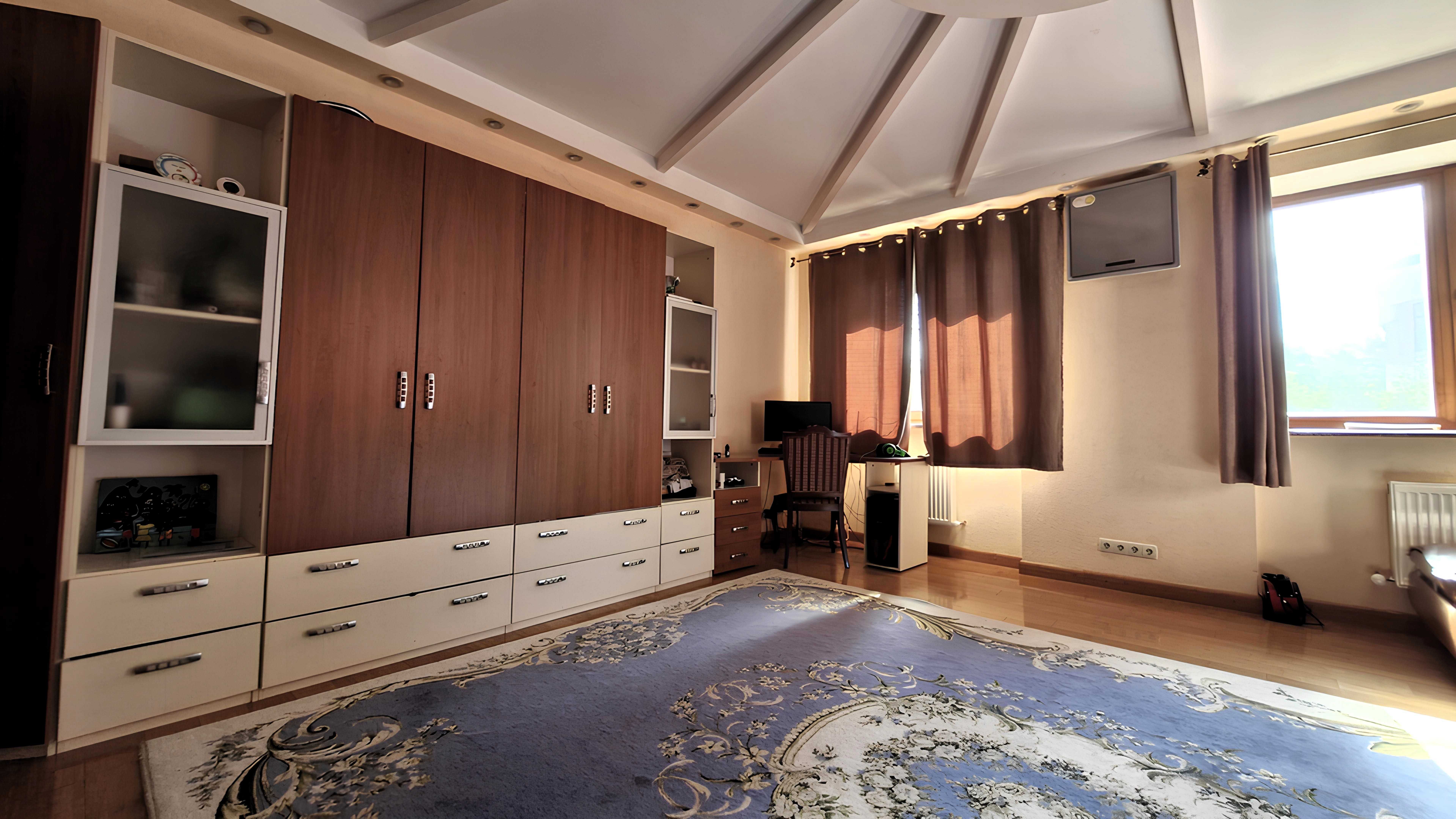 Продаж будинку 337 м², 15,3 сот, Козин, Обухівський р-н – відео огляд!