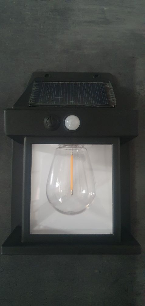 Акумуляторний світильник на сонячній панелі 10 Вт