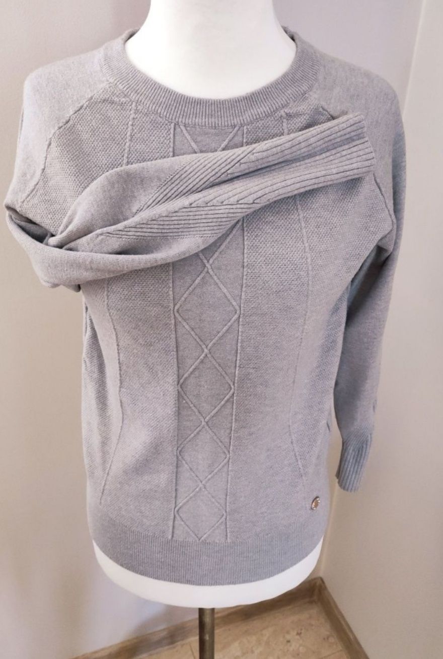 Lekki sweterek Basic z wzorem S M