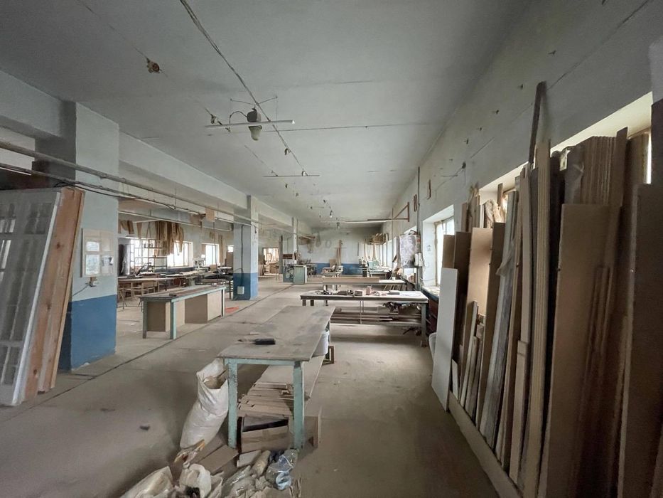 продаж комплексу будівель