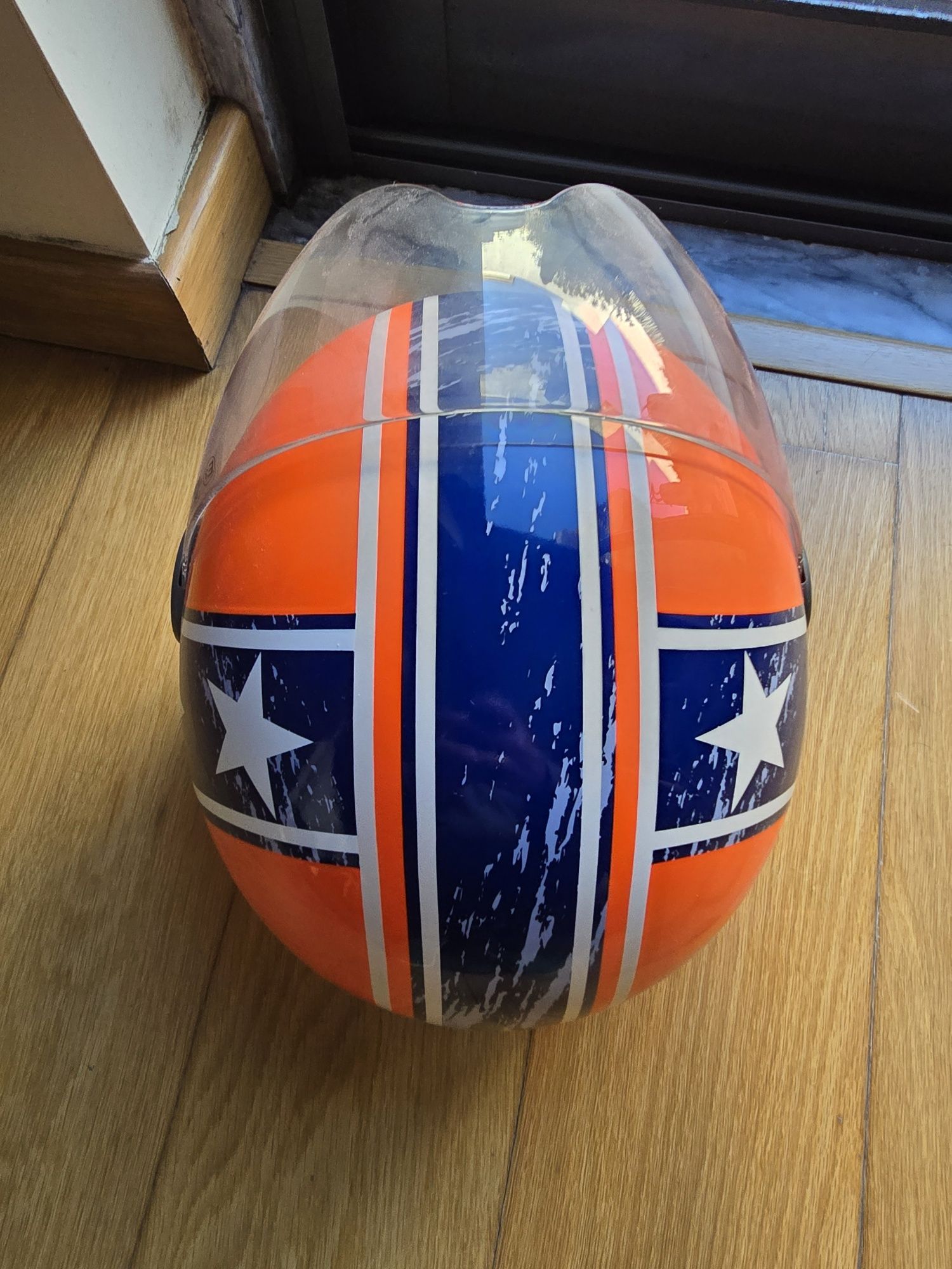 Capacete Airoh pouco usado