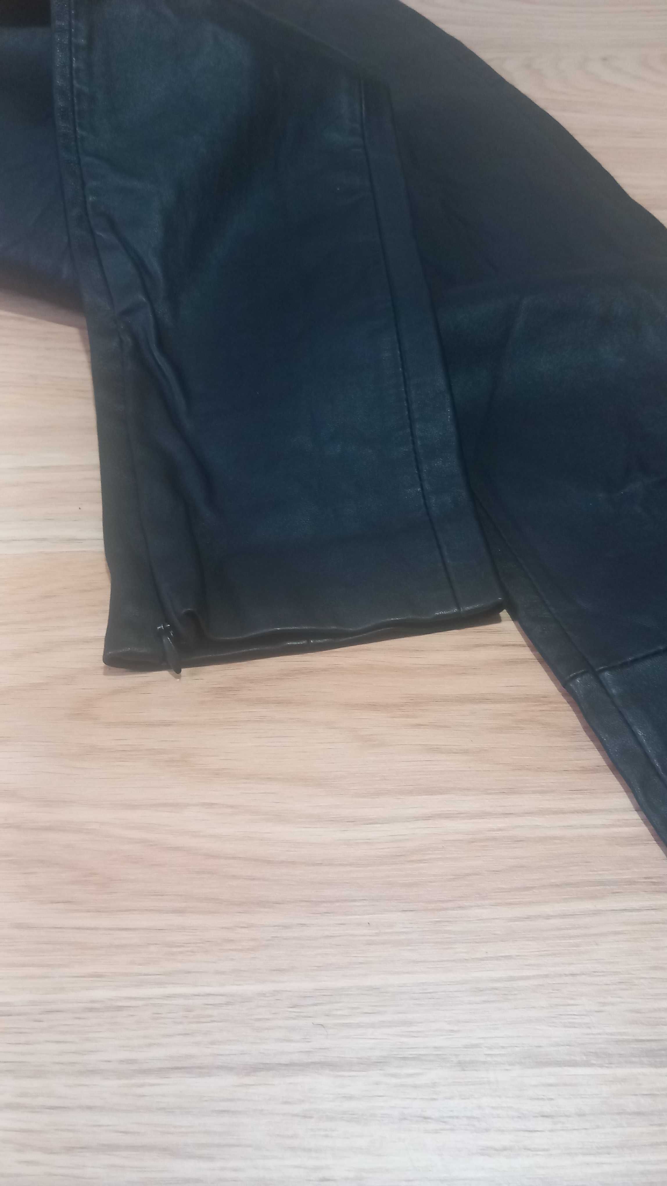 Leggins em pele Mango