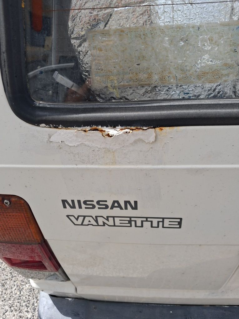 Nissan Vanette 1991