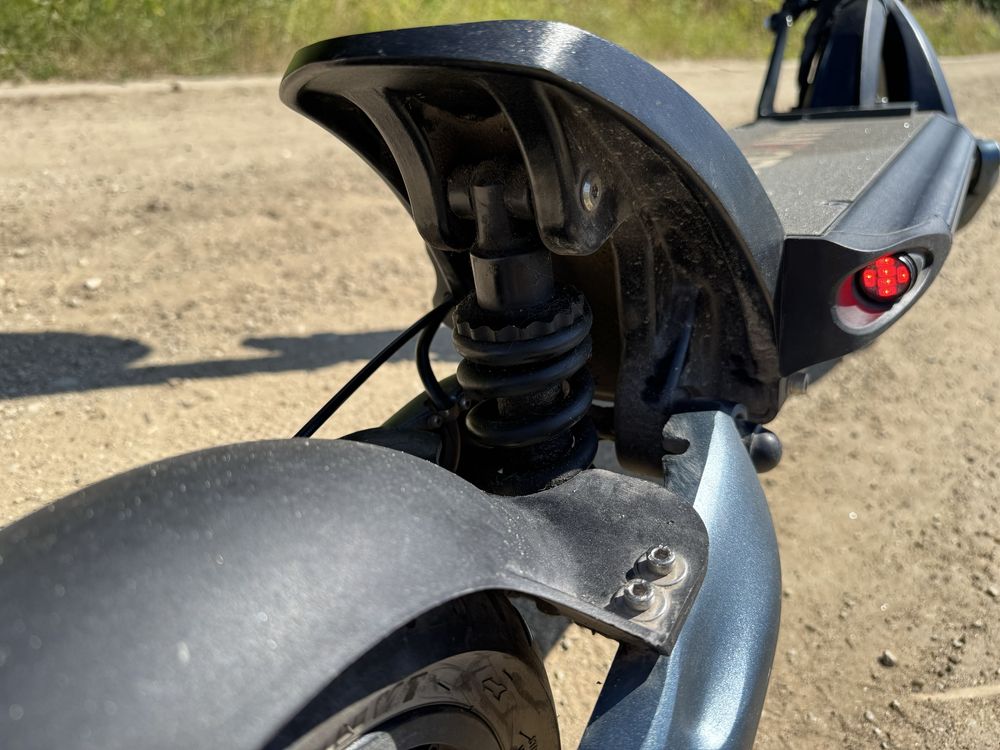 Hulajnoga elektryczna Nanrobot D6+