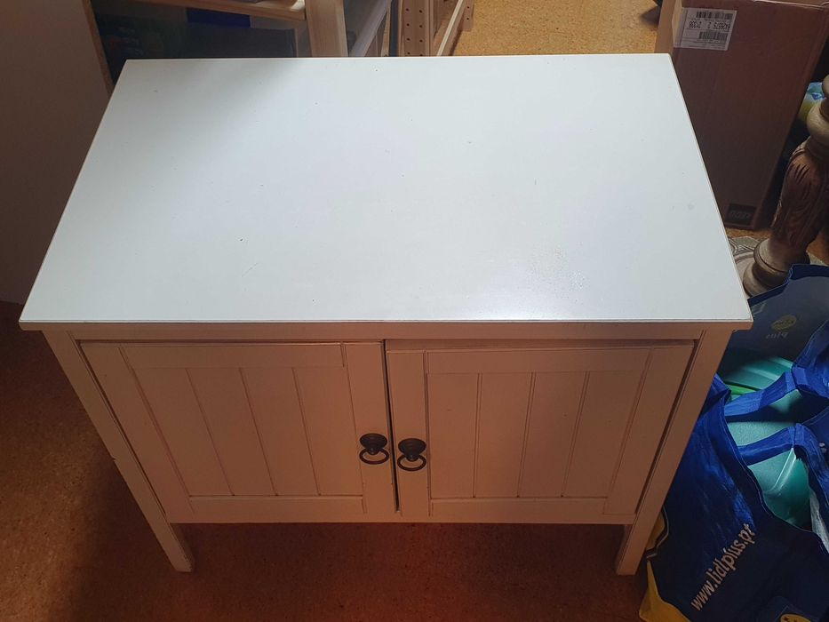 Móvel Usado Branco com duas portas