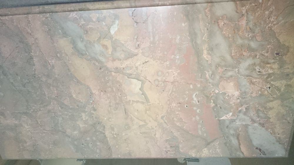 Mesinha talha dourada com mármore antiga