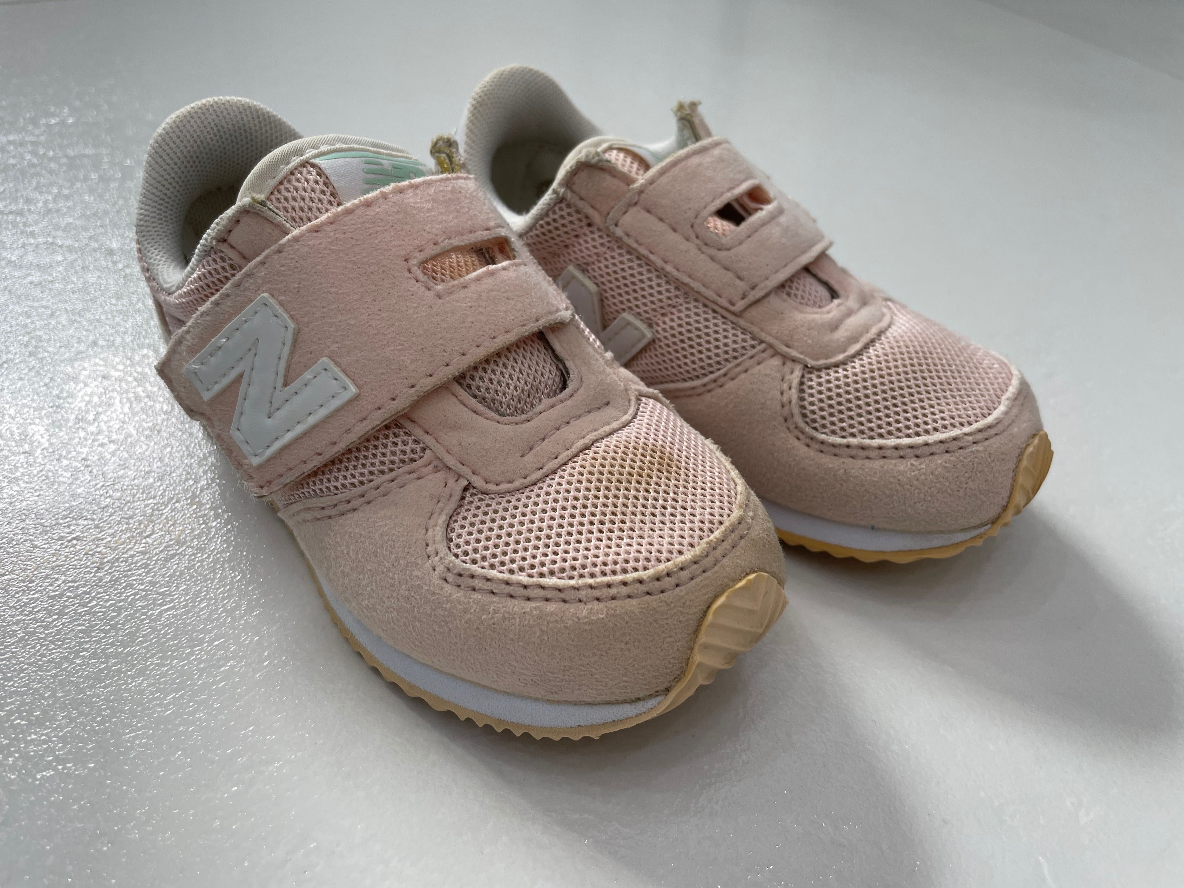 Buty New Balance rozm. 24 łososiowe pudrowy róż dziewczęce
