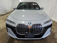 Разборка BMW G70 Капот двери бампера перед зад фары фонари крышка