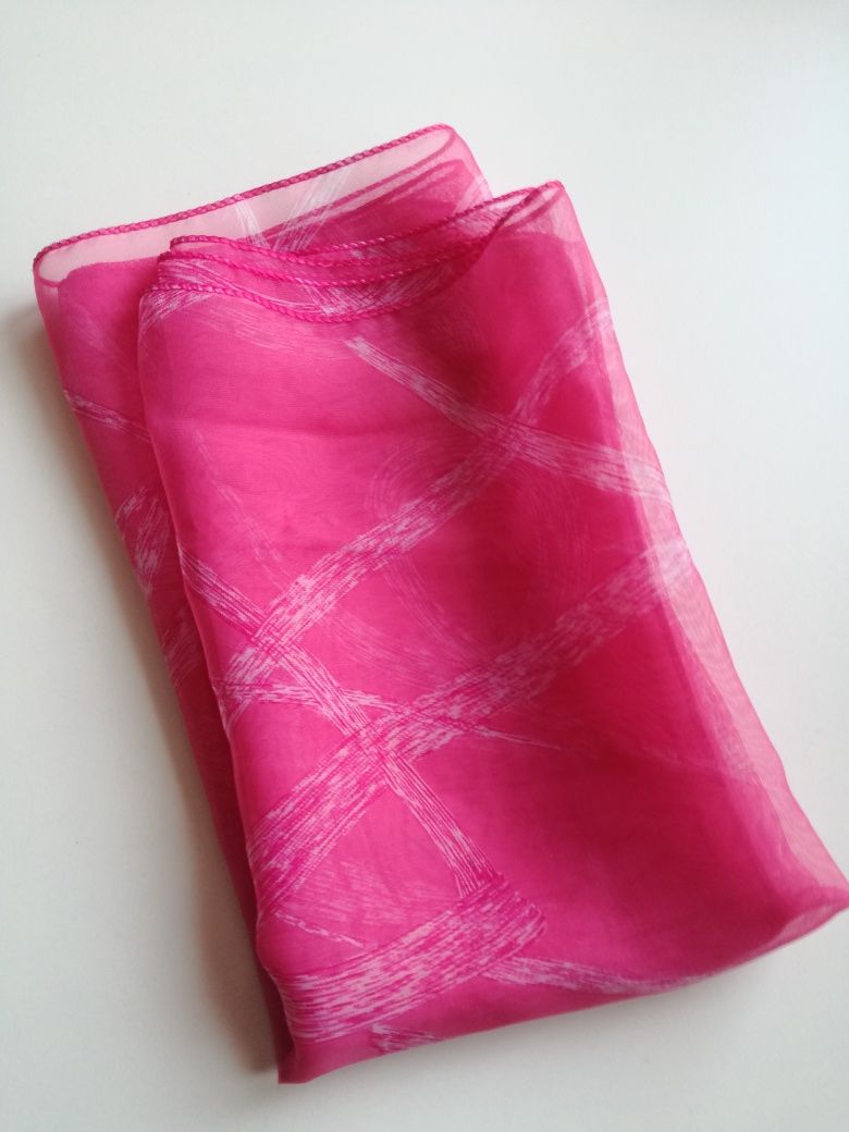 Apaszka różowa chusta szal